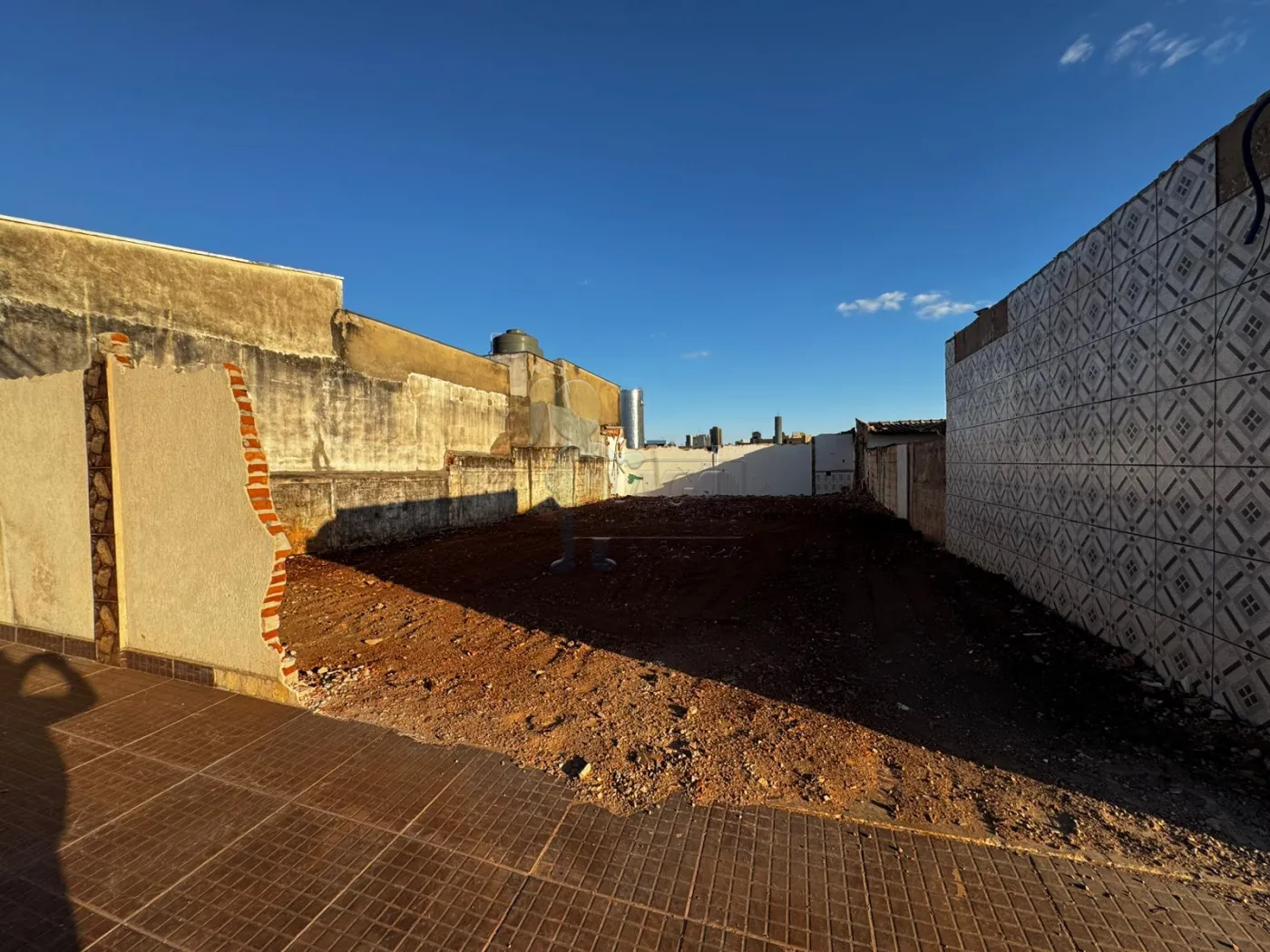 Comprar Terreno / Padrão em Ribeirão Preto R$ 300.000,00 - Foto 7