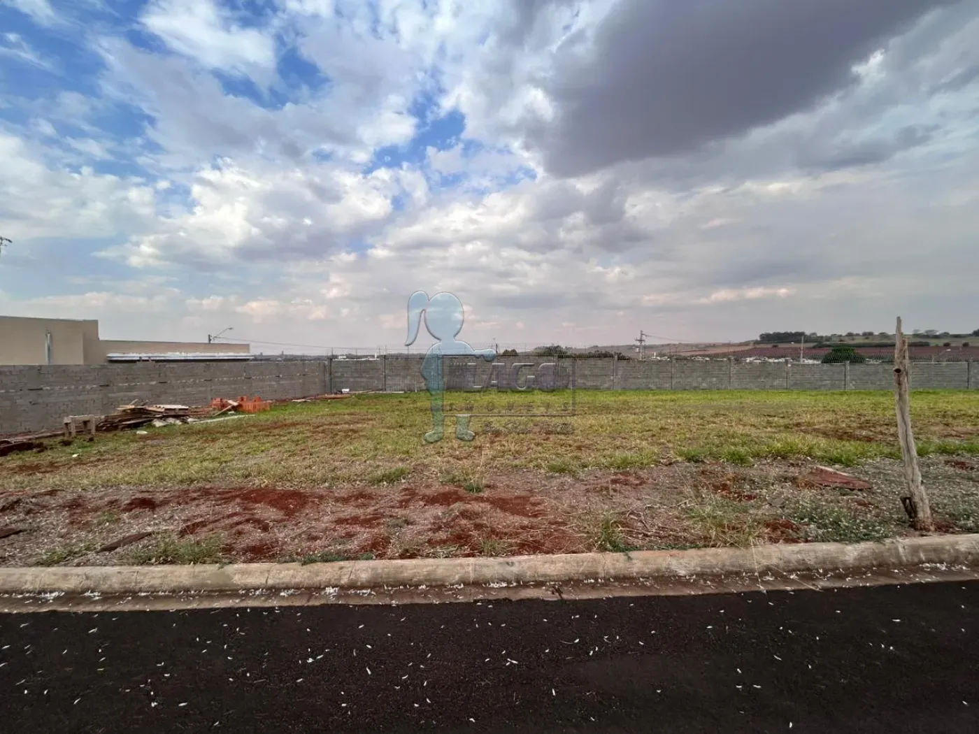 Comprar Terreno / Padrão em Ribeirão Preto R$ 150.000,00 - Foto 3