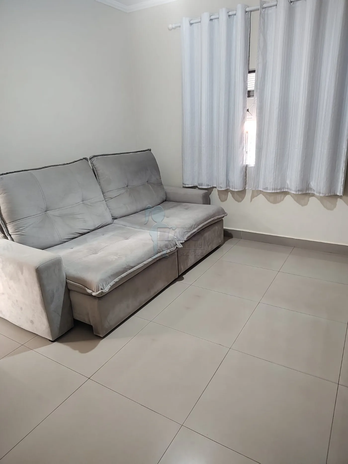 Alugar Casa / Padrão em Ribeirão Preto R$ 2.400,00 - Foto 2