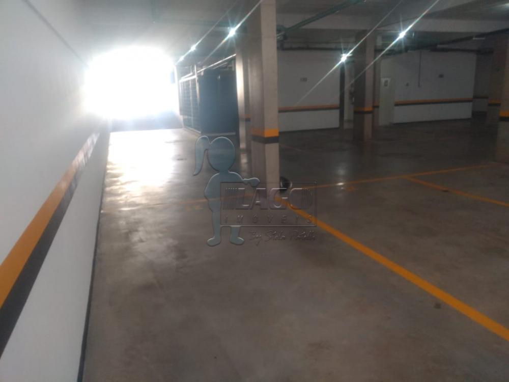 Alugar Apartamentos / Padrão em Ribeirão Preto R$ 2.000,00 - Foto 16