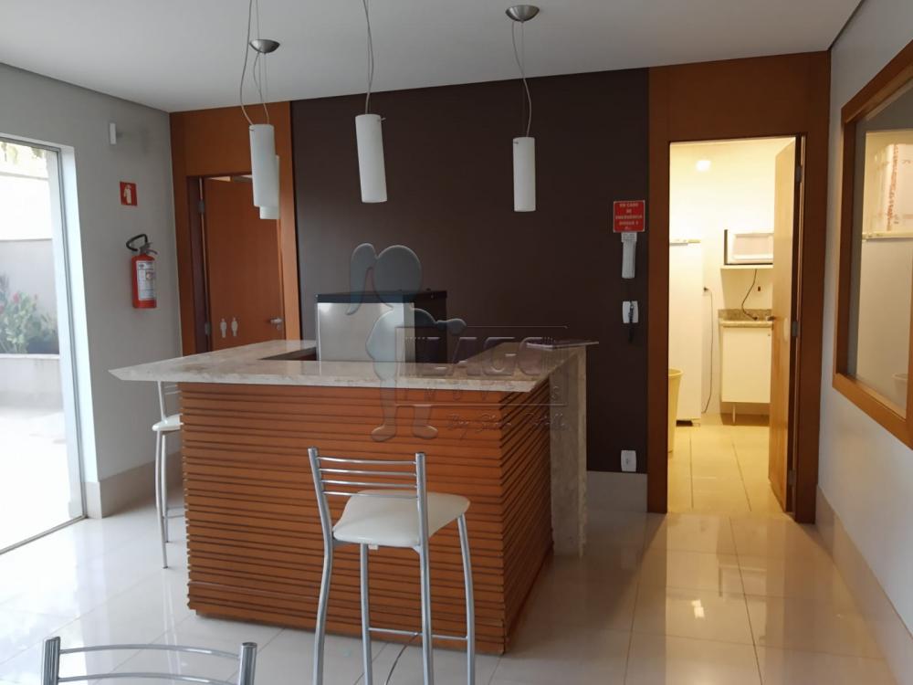 Alugar Apartamentos / Padrão em Ribeirão Preto R$ 1.700,00 - Foto 33