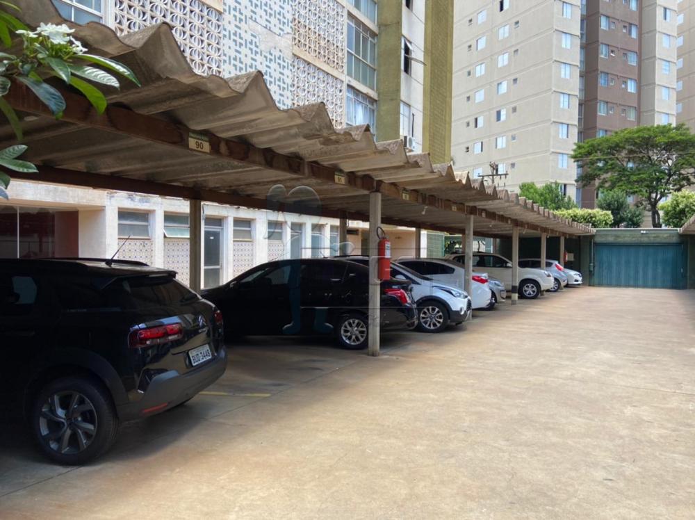 Alugar Apartamentos / Padrão em Ribeirão Preto R$ 1.800,00 - Foto 32