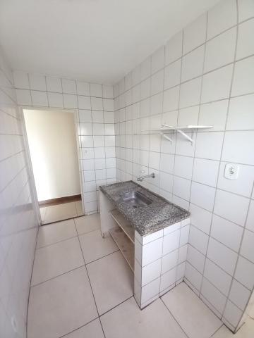 Alugar Apartamentos / Padrão em Ribeirão Preto R$ 740,00 - Foto 8
