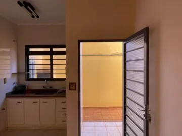 Alugar Casas / Padrão em Ribeirão Preto R$ 550,00 - Foto 15