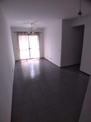 Alugar Apartamentos / Padrão em Ribeirão Preto R$ 1.500,00 - Foto 2