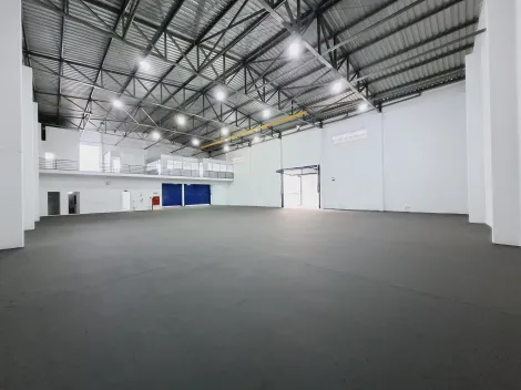 imagem 2 - Galpão comercial de 900m² com 02 banheiros para locação - Jardim do Trêvo imagem 2 - Galpão comercial de 900m² com 02 banheiros para locação - Jardim do Trêvo
