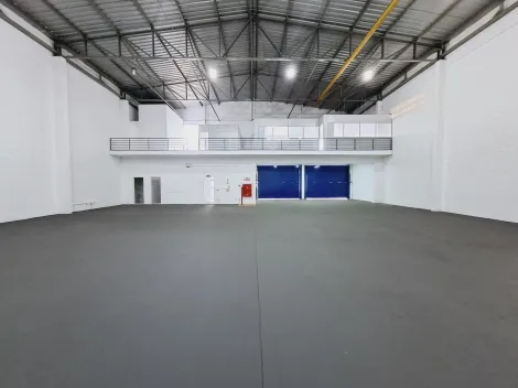 imagem 3 - Galpão comercial de 900m² com 02 banheiros para locação - Jardim do Trêvo imagem 3 - Galpão comercial de 900m² com 02 banheiros para locação - Jardim do Trêvo