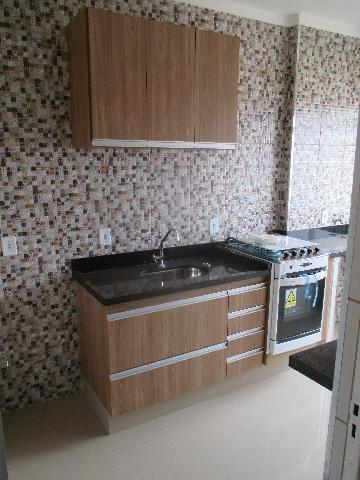 Alugar Apartamentos / Padrão em Ribeirão Preto R$ 600,00 - Foto 5