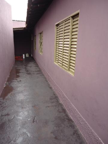 Alugar Casas / Padrão em Ribeirão Preto R$ 950,00 - Foto 13
