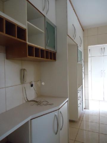 Comprar Casas / Condomínio em Ribeirão Preto - Foto 16