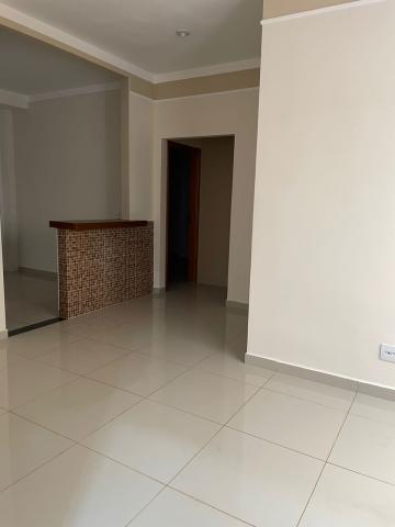 Alugar Apartamentos / Padrão em Ribeirão Preto R$ 2.250,00 - Foto 2