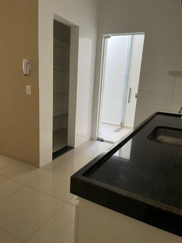 Alugar Apartamentos / Padrão em Ribeirão Preto R$ 2.250,00 - Foto 5