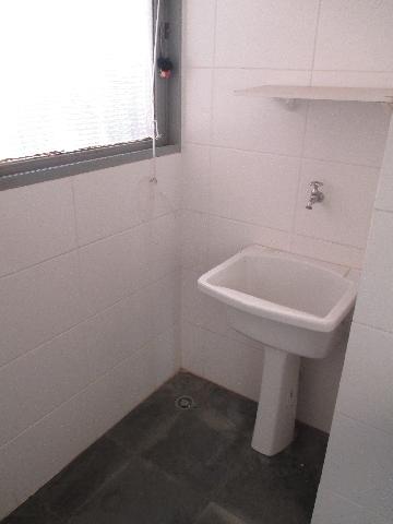 Alugar Apartamentos / Padrão em Ribeirão Preto R$ 800,00 - Foto 5