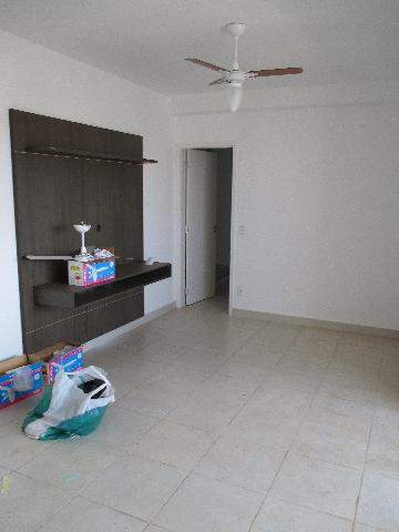 Alugar Apartamentos / Padrão em Ribeirão Preto R$ 1.200,00 - Foto 2