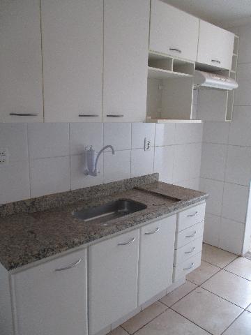 Alugar Apartamentos / Padrão em Ribeirão Preto R$ 1.050,00 - Foto 5