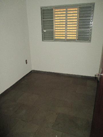 Alugar Apartamentos / Padrão em Ribeirão Preto R$ 760,00 - Foto 5