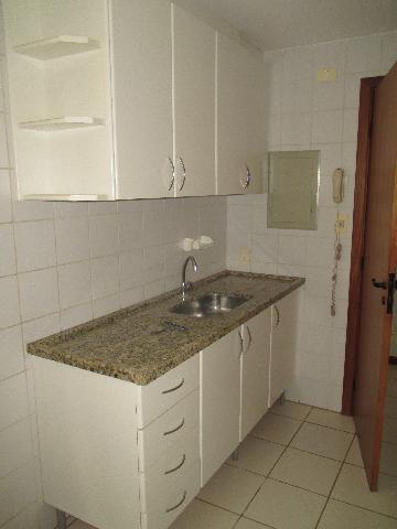 Alugar Apartamentos / Padrão em Ribeirão Preto R$ 1.700,00 - Foto 16