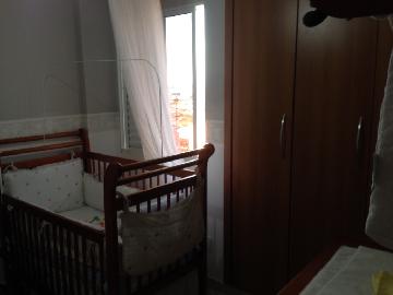 Alugar Apartamentos / Padrão em Ribeirão Preto R$ 850,00 - Foto 1