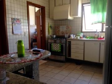 Comprar Apartamentos / Padrão em Ribeirão Preto R$ 850.000,00 - Foto 4