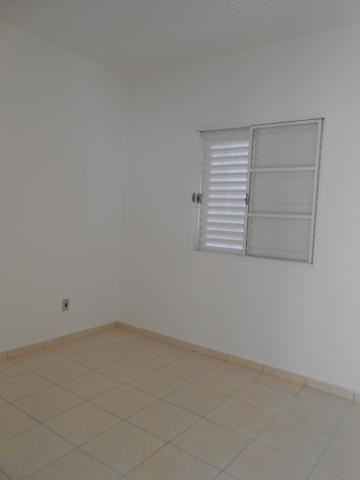 Alugar Apartamentos / Padrão em Ribeirão Preto R$ 500,00 - Foto 4