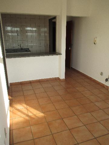 Alugar Apartamentos / Padrão em Ribeirão Preto R$ 450,00 - Foto 2