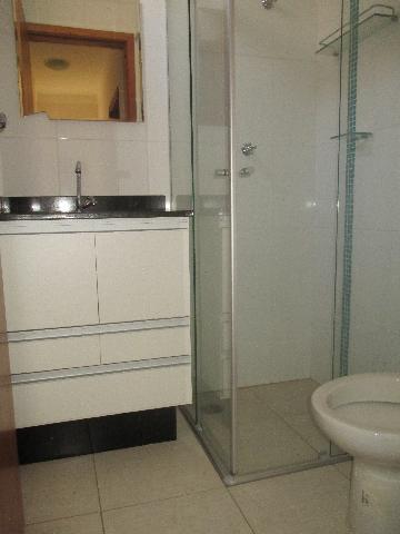 Alugar Apartamentos / Padrão em Ribeirão Preto R$ 900,00 - Foto 4