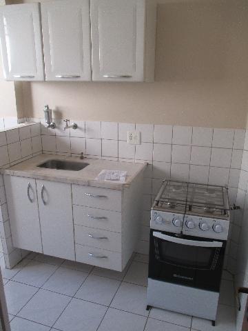 Alugar Apartamentos / Padrão em Ribeirão Preto R$ 680,00 - Foto 5