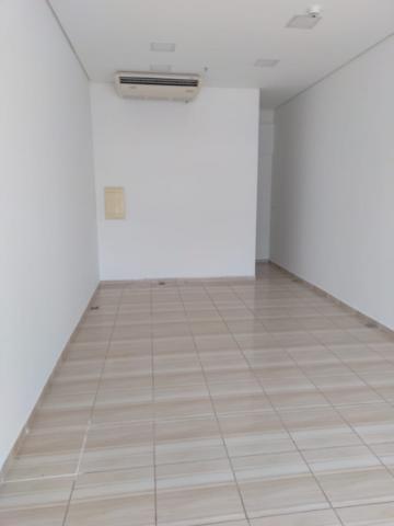 Alugar Comercial / Salão/Galpão/Armazém em Ribeirão Preto R$ 1.700,00 - Foto 2