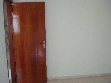 Alugar Apartamentos / Padrão em Ribeirão Preto R$ 800,00 - Foto 2