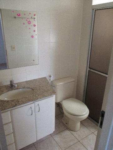 Alugar Apartamentos / Padrão em Ribeirão Preto R$ 1.000,00 - Foto 5