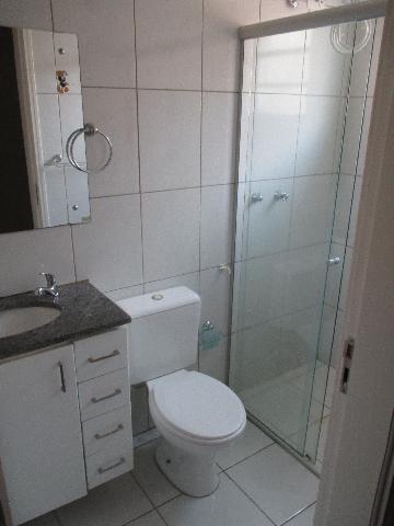 Alugar Apartamentos / Padrão em Ribeirão Preto R$ 1.000,00 - Foto 5