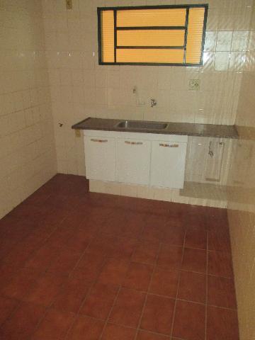 Alugar Apartamentos / Padrão em Ribeirão Preto R$ 1.350,00 - Foto 3