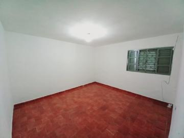 Alugar Casas / Padrão em Ribeirão Preto R$ 850,00 - Foto 2