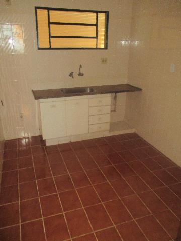 Alugar Apartamentos / Padrão em Ribeirão Preto R$ 1.300,00 - Foto 5