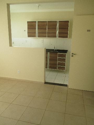 Alugar Apartamentos / Padrão em Ribeirão Preto R$ 1.000,00 - Foto 1