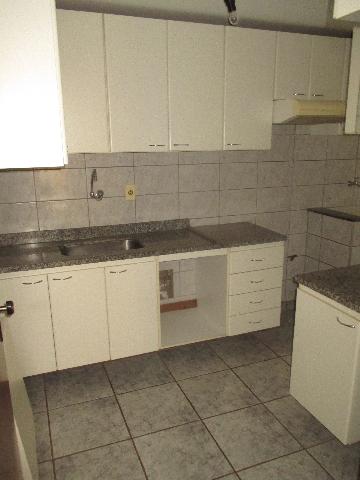 Alugar Apartamentos / Padrão em Ribeirão Preto R$ 800,00 - Foto 4