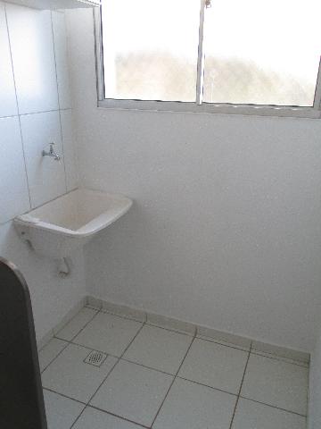 Alugar Apartamentos / Padrão em Ribeirão Preto R$ 1.050,00 - Foto 4