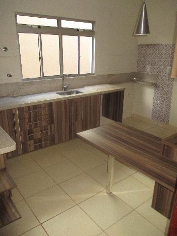 Alugar Casas / Condomínio em Bonfim Paulista R$ 1.800,00 - Foto 4