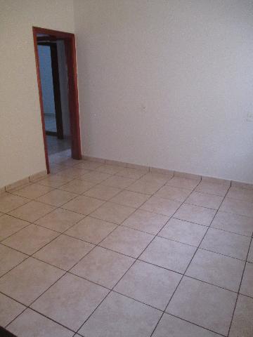 Alugar Casas / Padrão em Ribeirão Preto R$ 900,00 - Foto 19