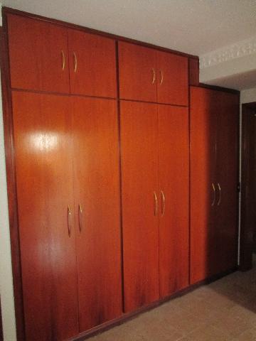 Alugar Apartamentos / Padrão em Ribeirão Preto R$ 700,00 - Foto 16