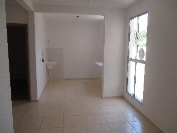 Alugar Apartamentos / Padrão em Ribeirão Preto R$ 900,00 - Foto 2