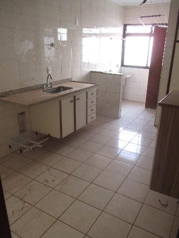 Alugar Apartamentos / Padrão em Ribeirão Preto R$ 1.200,00 - Foto 4