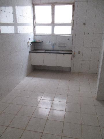 Alugar Apartamentos / Padrão em Ribeirão Preto R$ 800,00 - Foto 3