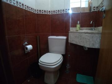 Alugar Casas / Condomínio em Ribeirão Preto R$ 1.800,00 - Foto 14