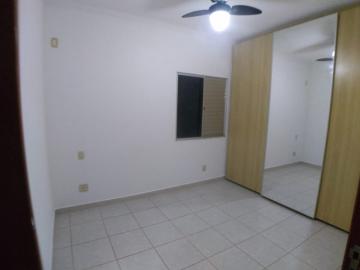 Alugar Casas / Condomínio em Ribeirão Preto R$ 1.800,00 - Foto 16