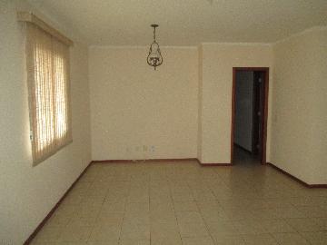 Alugar Apartamentos / Padrão em Ribeirão Preto R$ 2.600,00 - Foto 4