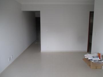 Alugar Apartamentos / Padrão em Ribeirão Preto R$ 1.800,00 - Foto 5