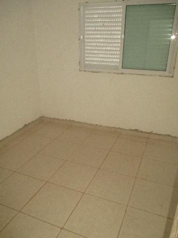 Alugar Apartamentos / Padrão em Ribeirão Preto R$ 1.000,00 - Foto 5