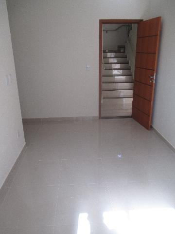 Alugar Apartamentos / Padrão em Ribeirão Preto R$ 1.200,00 - Foto 1