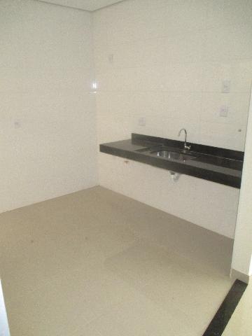 Alugar Apartamentos / Padrão em Ribeirão Preto R$ 1.200,00 - Foto 3